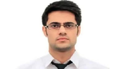 Mohammad Muneeb Bhat secured 131st Rank in UPSC after overcoming multiple challenges. (File/News18Hindi)