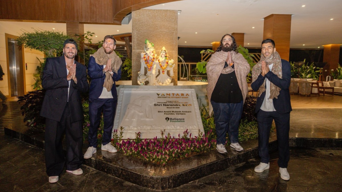 Lionel Messi Visits Vantara Wildlife Centre In Jamnagar, Meets Anant Ambani | Videos | India News Lionel Messi Visits Vantara Wildlife Centre In Jamnagar, Meets Anant Ambani | Videos | India News