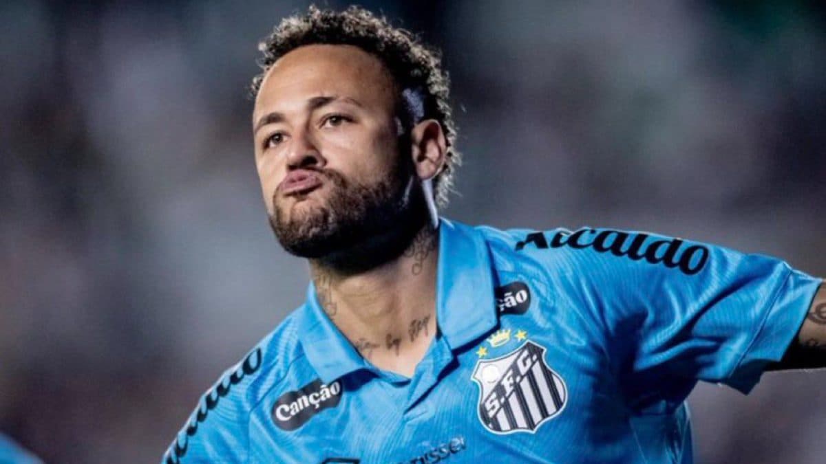 Neymar, A Hat-Trick Hero! Lifts Santos Out Of Relegation Danger Despite Injury | WATCH
