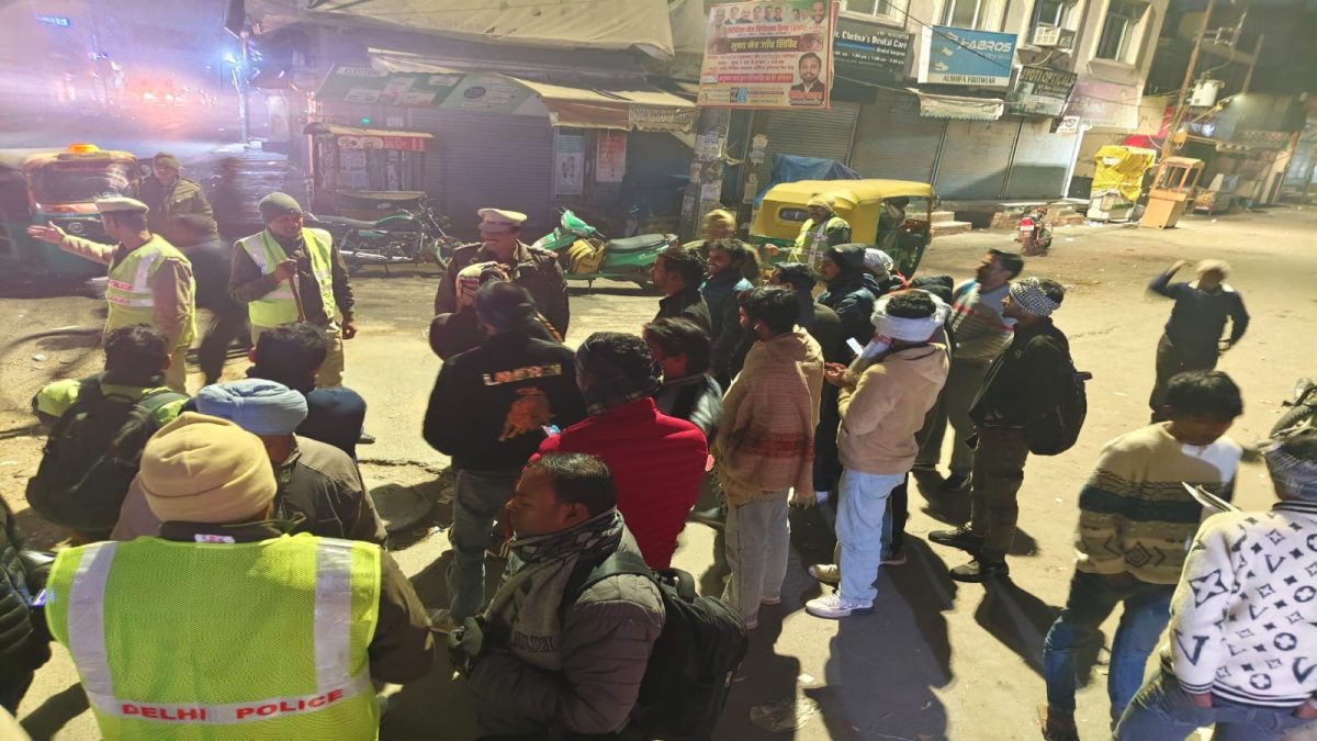 Operation Aaghat: Delhi Police Arrest Over 150 Criminals; Seize Arms, Liquor, Ganja Ahead Of New Year | India News Operation Aaghat: Delhi Police Arrest Over 150 Criminals; Seize Arms, Liquor, Ganja Ahead Of New Year | India News