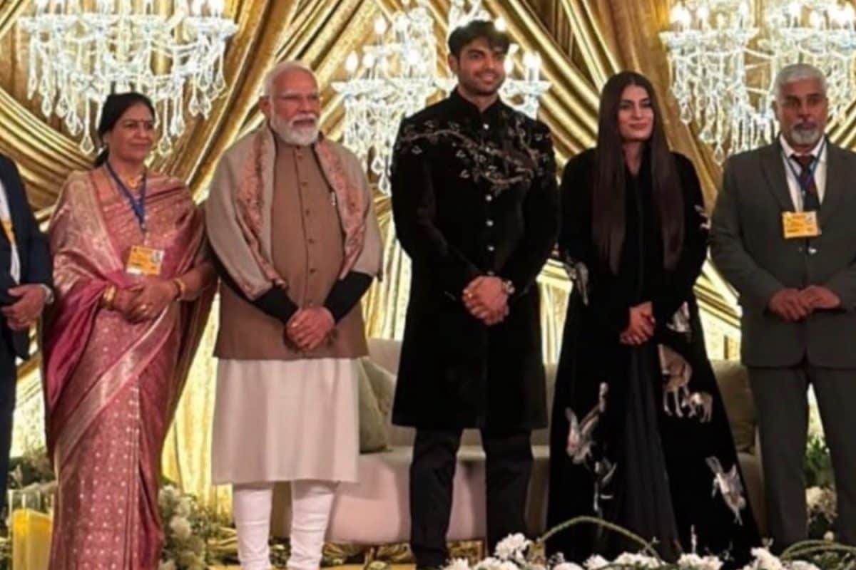 Neeraj Chopra And Himani Mor’s Stun In Velvet Rohit Bal Ensembles At Delhi Reception