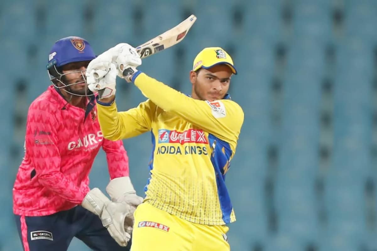 Prashant Veer 2025 12 c9957ce5640904a10e44cd9b6836c46f Prashant veer Biography in Hindi: जाने कौन है प्रशांत जिसको 14cr की उपर बोली लगाकर CSK ने अपने खेमे में शामिल किया