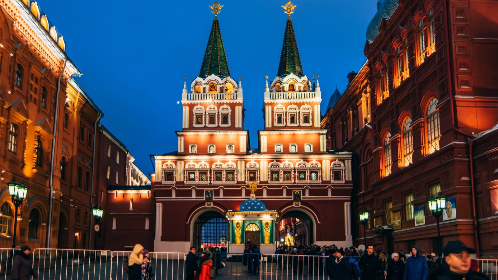 GK: Which Country Celebrates Christmas On January 7?