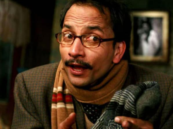 He called Deepak Dobriyal and asked whether he had received payment for an ad shoot, and Deepak replied honestly with a yes.