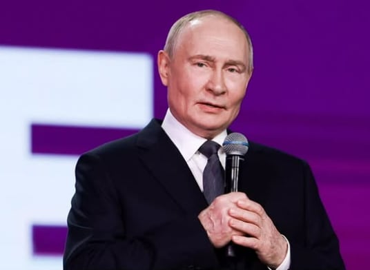 Russian President Vladimir Putin arrived in India on Thursday, December 4, as part of his 2-day visit. He will be hosting summit talks with Prime Minister Narendra Modi in New Delhi today, December 5.