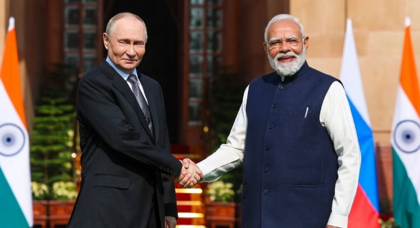Russian President Vladimir Putin arrived in India on December 4 for a two-day visit to mark his presence at the 23rd India-Russia Annual Summit. Prime Minister Narendra Modi not only gave him a warm welcome but also gifted him a Russian edition of the Bhagavad Gita. Russian President Vladimir Putin arrived in India on December 4 for a two-day visit to mark his presence at the 23rd India-Russia Annual Summit. Prime Minister Narendra Modi not only gave him a warm welcome but also gifted him a Russian edition of the Bhagavad Gita.