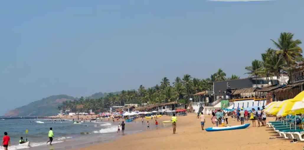 FIRs have been filed against several clubs for noise violations. In Anjuna and Vagator, 21 clubs, including notable names like 9 Bar Club and Circus X Namas’ Cray Experiences, are facing legal action. FIRs have been filed against several clubs for noise violations. In Anjuna and Vagator, 21 clubs, including notable names like 9 Bar Club and Circus X Namas’ Cray Experiences, are facing legal action.