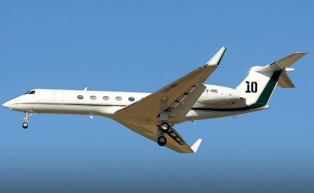 From a technical standpoint, the jet is equally impressive. It can fly at altitudes of up to 51,000 feet and stays above most commercial air traffic. This allows nonstop travel between major global cities like New York and Tokyo or London and Singapore.