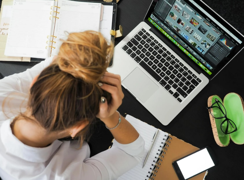 A busy lifestyle can also plays role. Long work hours, travel or physically demanding routines can distract from small body changes which may only become obvious later when a baby bump appears.