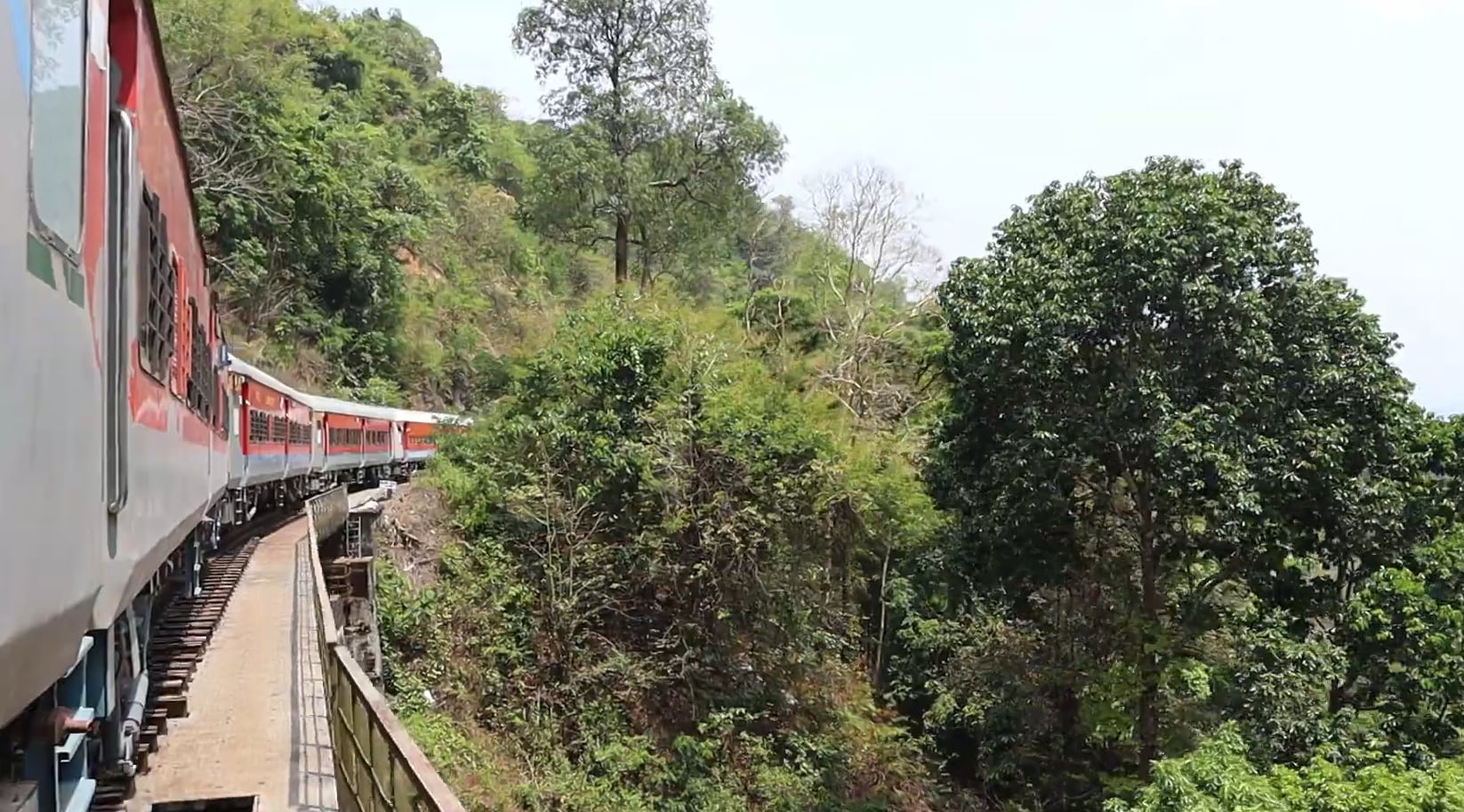 The project required specialised equipment and robust engineering designs to ensure the overhead system had proper tension and stability. A total of 419 main brackets were installed for the overhead equipment within the 57 tunnels along the section. An equal number of spare brackets were also installed in the same stretch. The project required specialised equipment and robust engineering designs to ensure the overhead system had proper tension and stability. A total of 419 main brackets were installed for the overhead equipment within the 57 tunnels along the section. An equal number of spare brackets were also installed in the same stretch.
