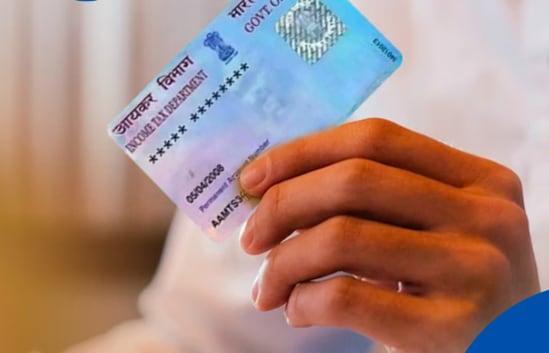 पैन और आधार को लिंक करने के लिए, करदाताओं के पास एक वैध पैन, आधार नंबर, साथ ही उनके आधार से जुड़ा मोबाइल नंबर होना चाहिए। उन्हें आयकर ई-फाइलिंग पोर्टल पर लॉग इन करना होगा और 'लिंक आधार' विकल्प का चयन करना होगा। पैन और आधार विवरण दर्ज करें। फिर, उन्हें वन-टाइम पासवर्ड के माध्यम से डेटा को सत्यापित करना होगा जो उनके पंजीकृत मोबाइल नंबर पर भेजा जाएगा। इसके बाद, ई-पे टैक्स पेज पर निर्देश उन्हें निर्देशित करेंगे कि प्रक्रिया को कैसे पूरा किया जाए। 