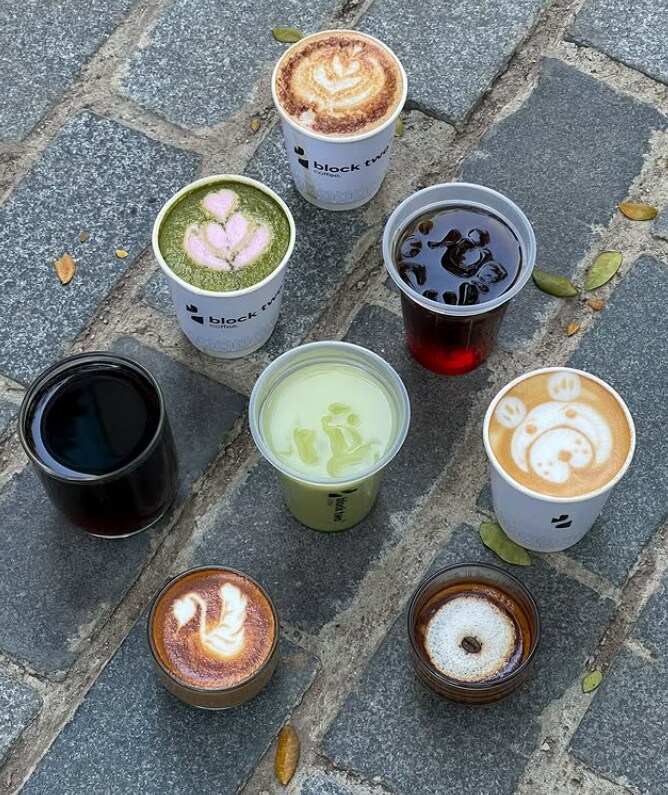 The bicycle-based setup was introduced in 2015 by a Swedish startup. It enables entrepreneurs to serve sandwiches, drinks and organic coffee with a minimal startup cost of around $3,450. Users pedal the bike to spots with high footfall, like parks and events, and sell coffee while avoiding rent and utilities. (Photo Credits: Instagram/@blocktwocoffee)