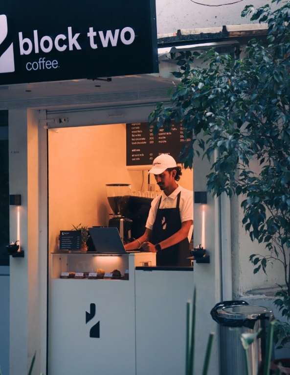 The Window Cafe attracts visitors from all over the UK. Run by Hayley Draper, who came 5th in the 2011 UK Barista Championships, the eatery is open only from 8 am-3 pm from Tuesday to Friday and 9 am-3 pm on Saturday. The cafe also has muffins and other pastries if one is hungry. (Photo Credits: Instagram/@blocktwocoffee)