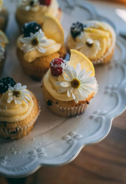 Google’s “Viral Products” list showed what shoppers wanted most. Fruit pastries and lemon ice cream made the cut, driven by online videos and food creators sharing reviews and recipes.