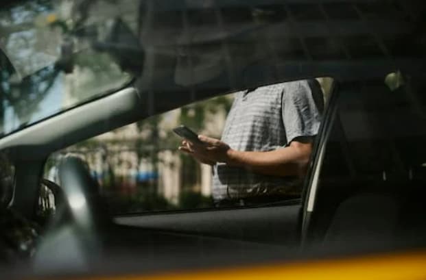 Os passageiros também terão algumas opções no que diz respeito ao tipo de táxi que reservam. O aplicativo oferece várias categorias, incluindo cabines não AC, AC, Premium e XL. De acordo com a plataforma, espera-se que os tempos de coleta sejam rápidos, geralmente em alguns minutos. Isso é especialmente útil para viagens diárias de escritório.