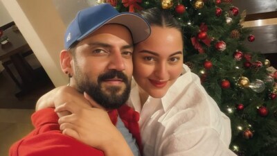Sonakshi Sinha shares festive photos with Zaheer Iqbal on Christmas. (Photo: Instagram)