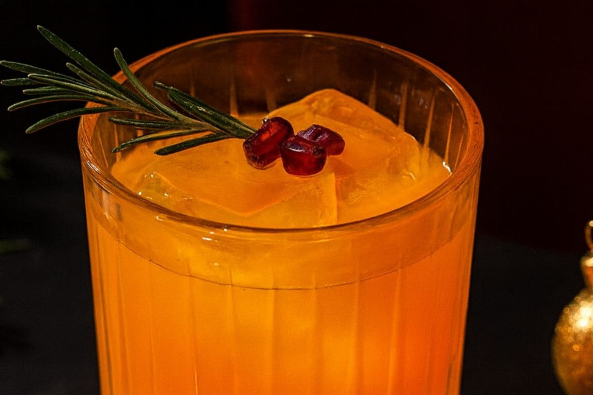 These Mumbai Restaurants Have Introduced A Festive Cocktail Menu For Xmas
