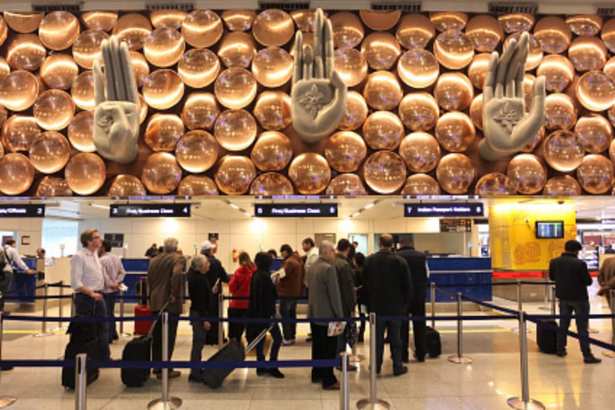 Travelling Abroad? Safety Tips Every Indian Should Know