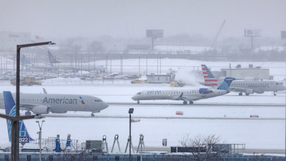 Whiteout Weekend: Thousands Of Flights Hit As Post-Christmas Snowstorm Freezes US Northeast