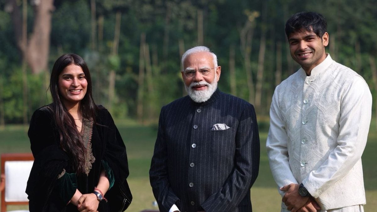 'Great Interaction On Various Issues Including...': PM Narendra Modi Meets Mr. And Mrs. Chopra At LKM