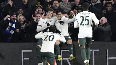 Joao Pedro, Alejandro Garnacho, Facundo Buonanotte. (X) 