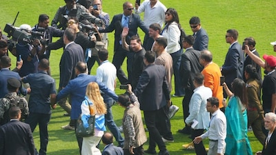 Lionel Messi at the Salt Lake Stadium. (X)