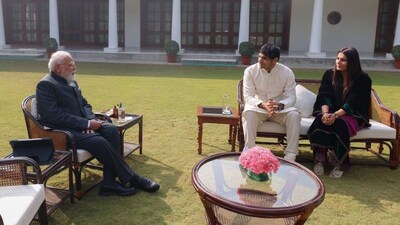 Prime Minister Narendra Modi, Neeraj Chopra, Himani Mor. (X) 