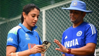 Smriti Mandhana and coach Amol Muzumdar (Picture credit: ICC)