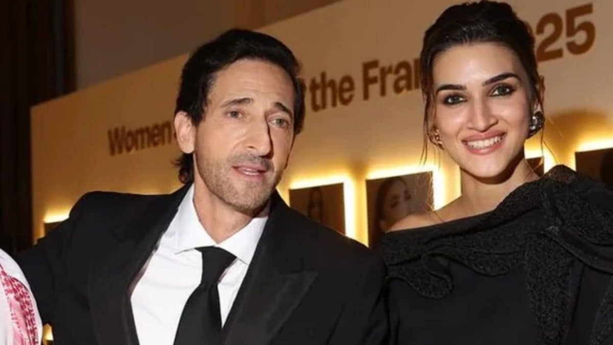 Kriti Sanon On Tere Ishk Mein At Film Festival: ‘Glad That Love Stories Are Back’ | Bollywood News Kriti Sanon On Tere Ishk Mein At Film Festival: ‘Glad That Love Stories Are Back’ | Bollywood News