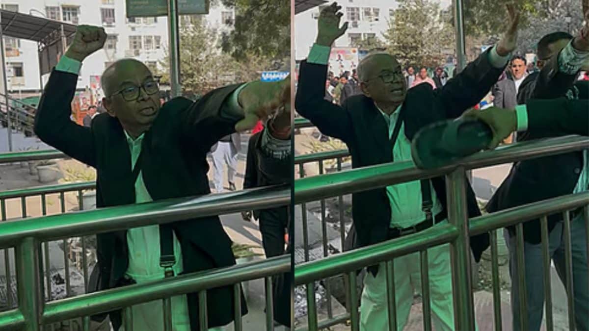 Lawyer, Who Attempted To Throw Shoe At Ex-CJI, Attacked With Slippers In Delhi Court