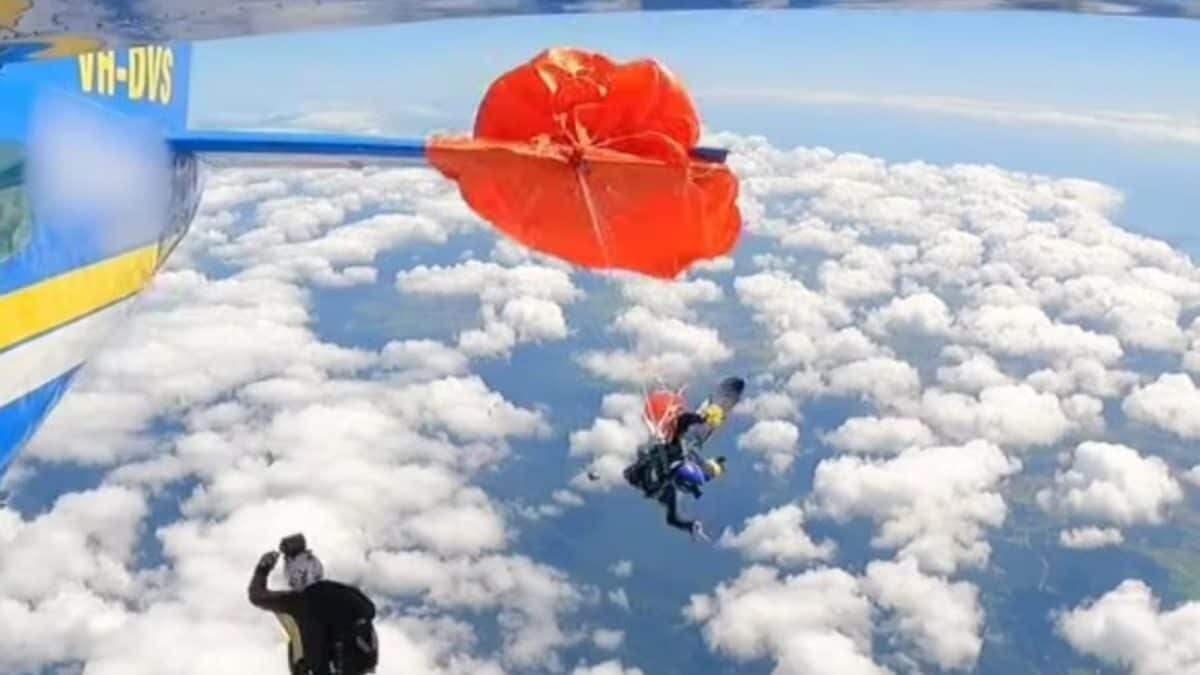 Australian Skydiver Left Dangling On Plane Tail 15,000 Feet In The Air After Parachute Mishap | Video