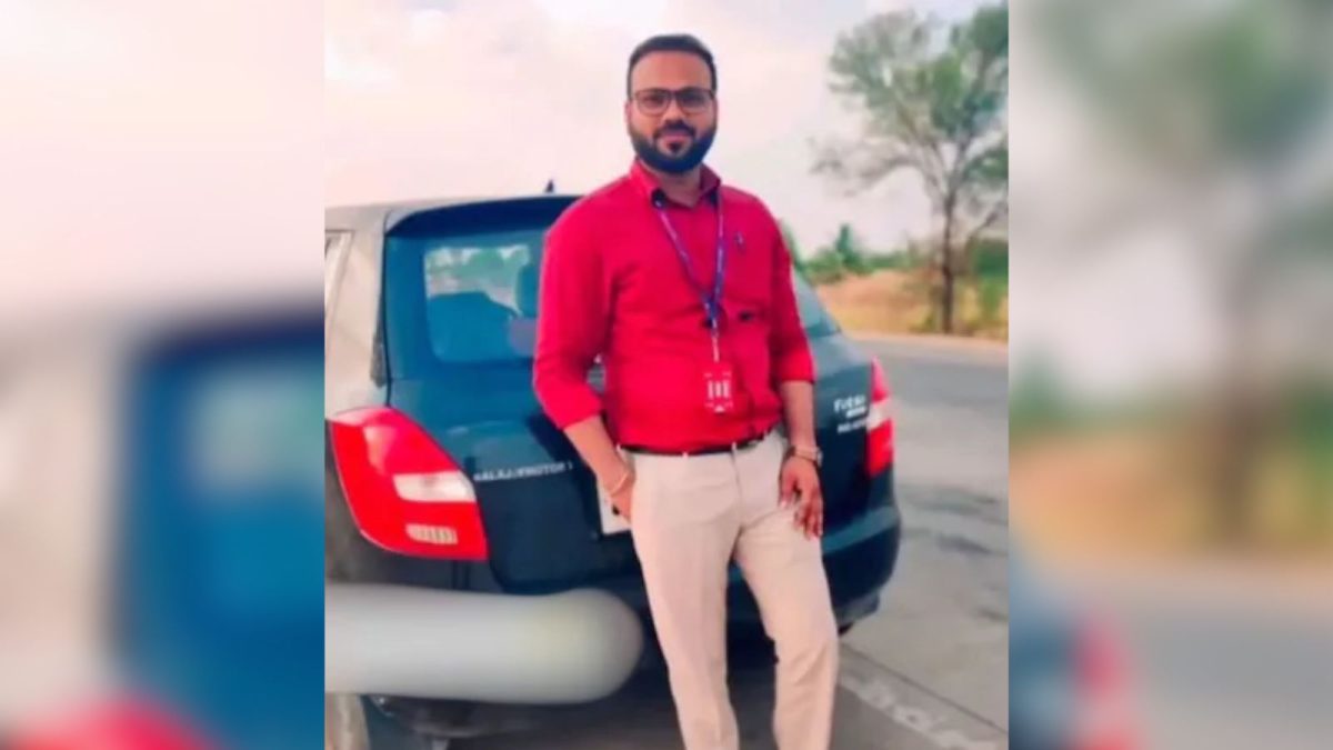 Latur Man Sets Another Ablaze To Stage Own Death, Girlfriend’s Chats Expose Plot | India News Latur Man Sets Another Ablaze To Stage Own Death, Girlfriend’s Chats Expose Plot | India News