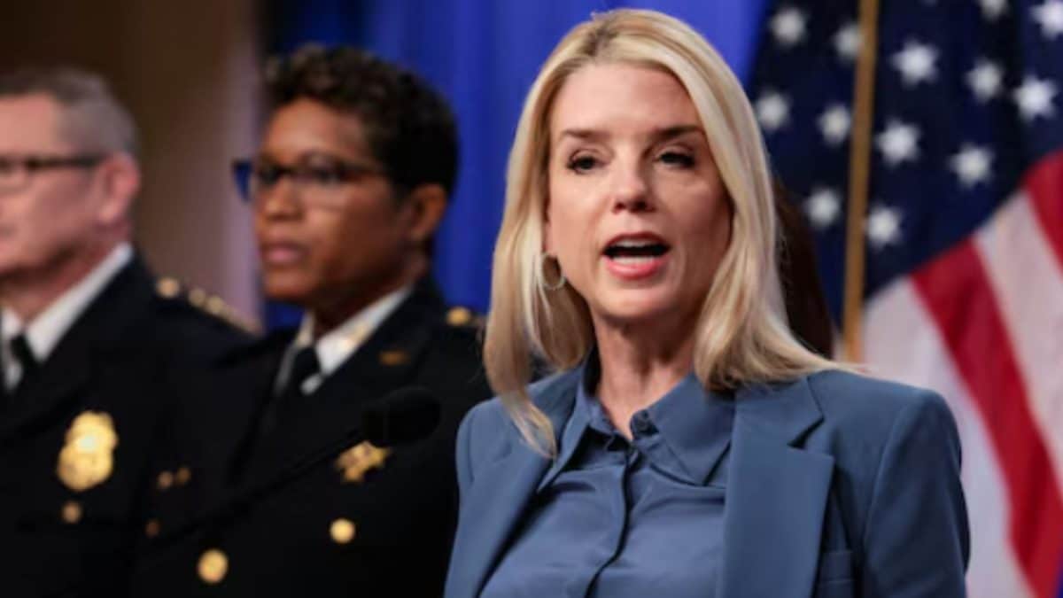 FBI Foils New Year's Eve Bomb Plot Targeting Los Angeles, 4 Arrested