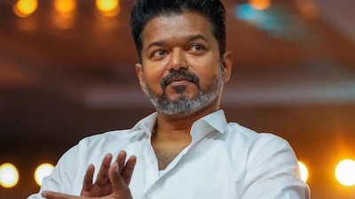 Actor Vijay tripped and fell. (Photo Credit: X)