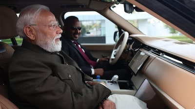 Ethiopian PM Abiy Ahmed Ali drives PM Modi to the Science Museum | Image: X