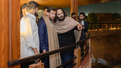 Following the welcome, Messi embarked on a guided tour of Vantara’s expansive conservation ecosystem. (News18)