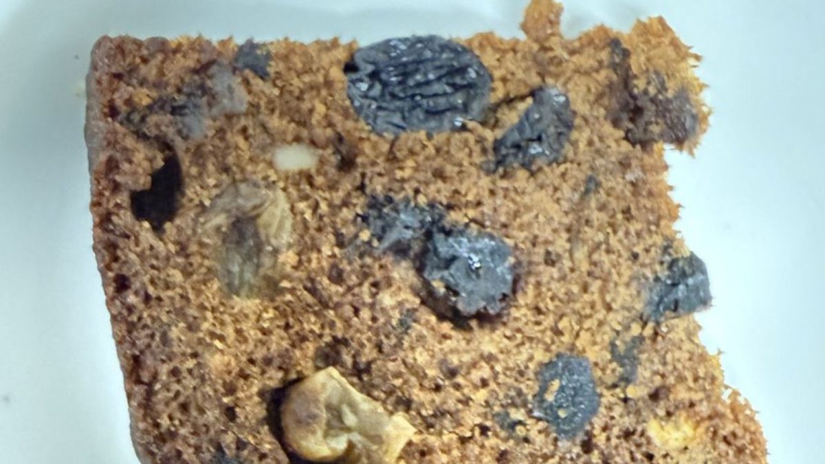 Nutritionist Rujuta Diwekar Advises Against Protein Cake on Christmas