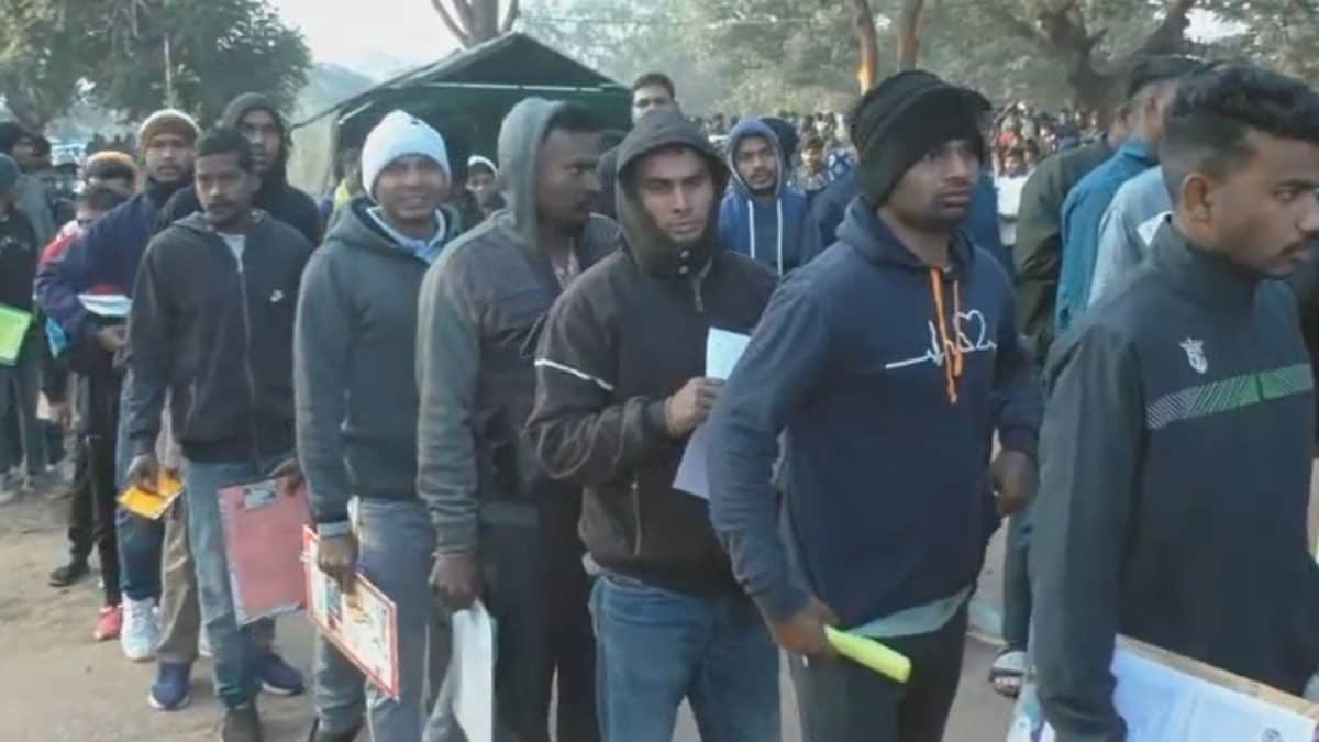 Over 4,000 Graduates, Postgraduates Queue Up For 102 Home Guard Jobs In Odisha