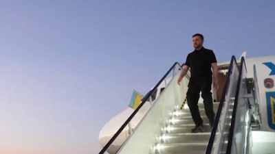 Ukrainian President Volodymyr Zelenskyy at the Miami airport on Sunday. (X)
