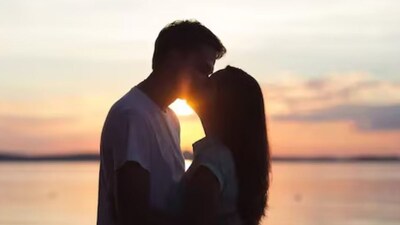 In India, several people burst firecrackers on New Year’s Eve. (Representative Image)