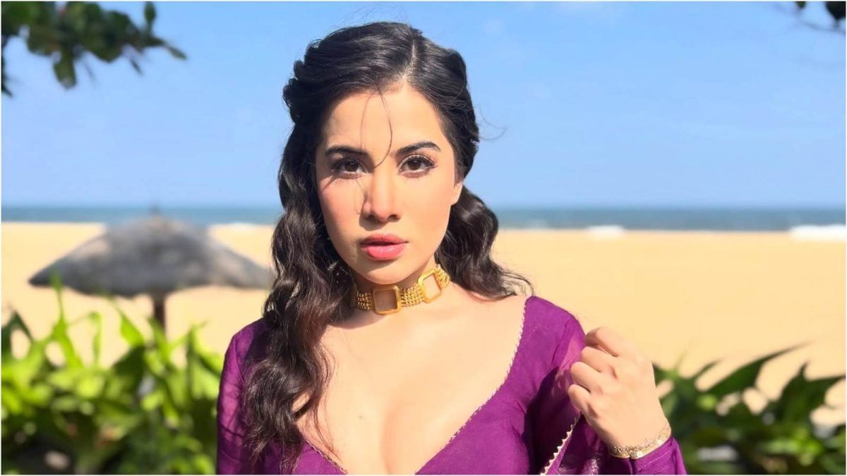 Uorfi Javed Reveals Why She Rushed To Police Station, Shares Shocking 3 AM Ordeal: ‘I Do Not Feel Safe’