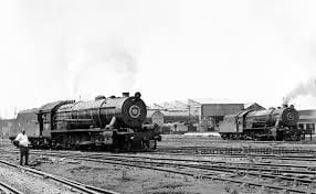 Engineers needed this train because the Ganges Canal project demanded massive amounts of clay to raise the canal embankments. And transporting the material by bullock cart would have been slow, so the railway line offered a more practical solution.