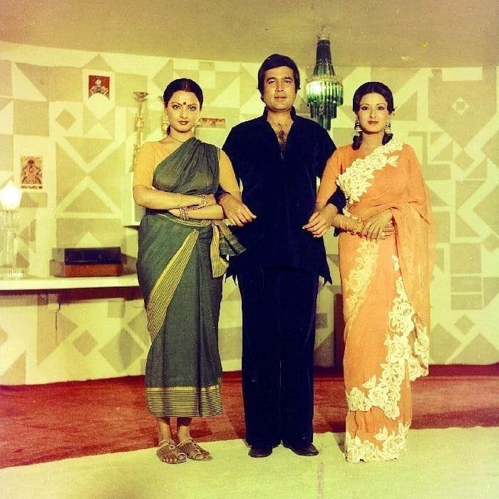 As the industry shifted in the 1980s, she began receiving supporting roles. Moushumi later revealed her outspoken nature led to her being replaced in films like Desh Premee and Barsaat Ki Ek Raat despite signing them.

