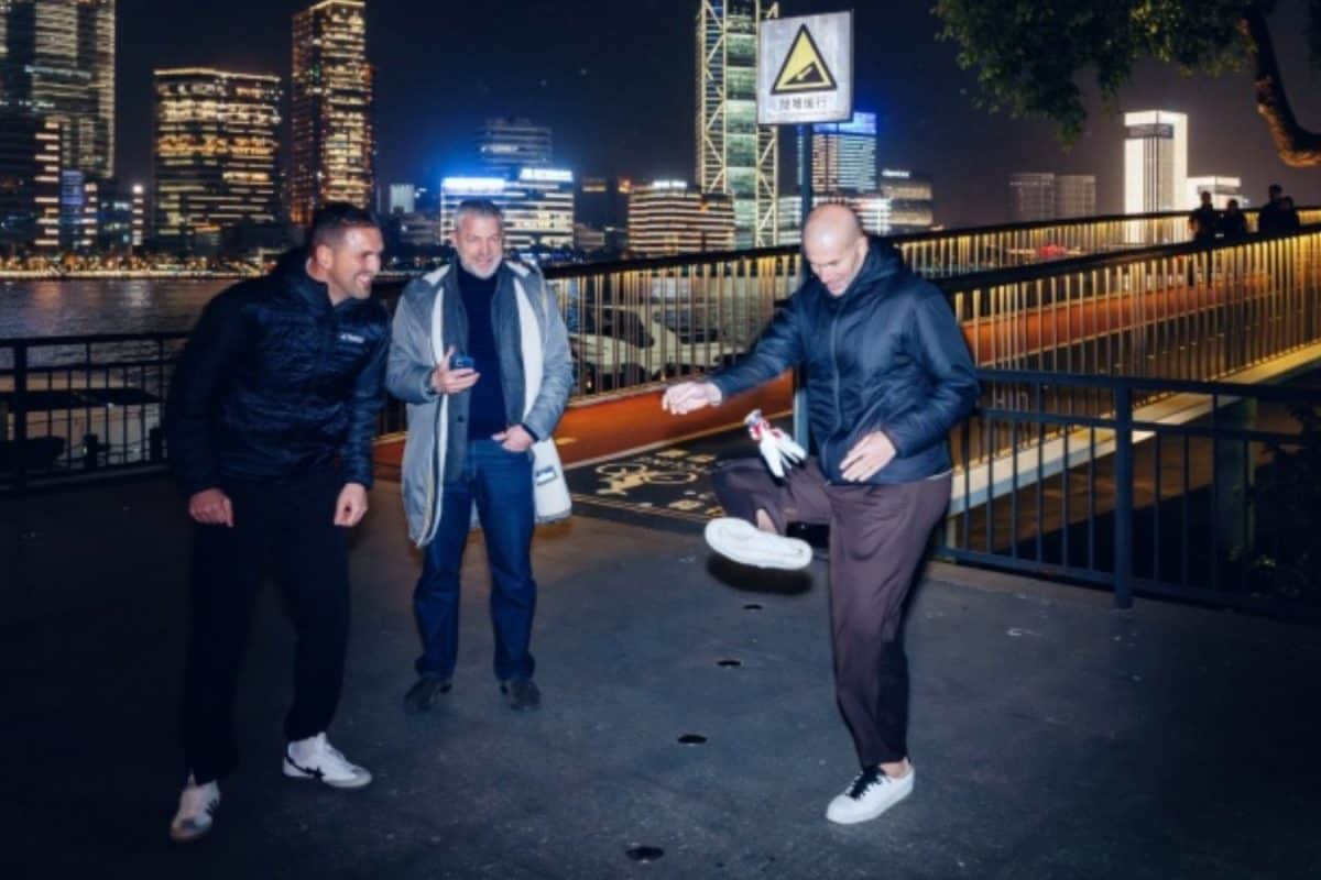 Zinedine Zidane's Still Got It! France Football Icon Shows Off Silky Moves Against Locals In China | WATCH