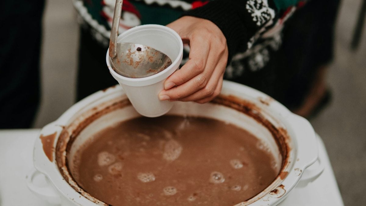 This Healthy Hot Chocolate Recipe Is Perfect On Cold Winter Evenings | Watch