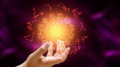 In 2026, Capricorns are set for strong business growth, while Libras should exercise financial caution and focus on saving.