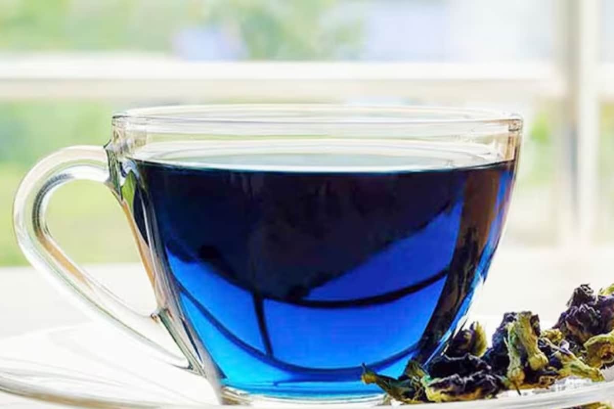 Aparajita Tea: This Blue Flower Drink Is Great For Your Memory And Skin