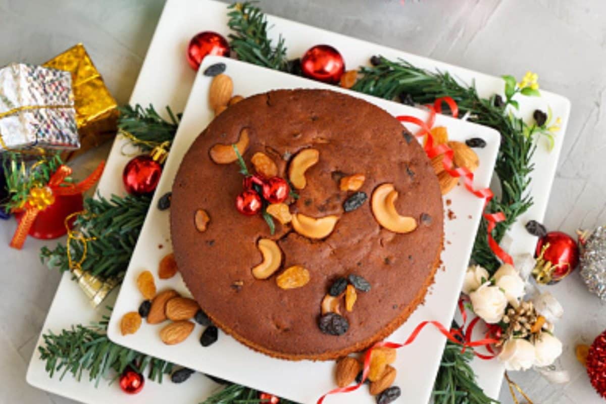 Christmas Recipe: How To Make Alcohol-Free Plum Cake At Home