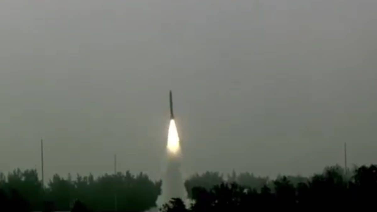 DRDO Successfully Conducts Salvo Launch Of Two Pralay Missiles In Odisha | Watch | India News DRDO Successfully Conducts Salvo Launch Of Two Pralay Missiles In Odisha | Watch | India News