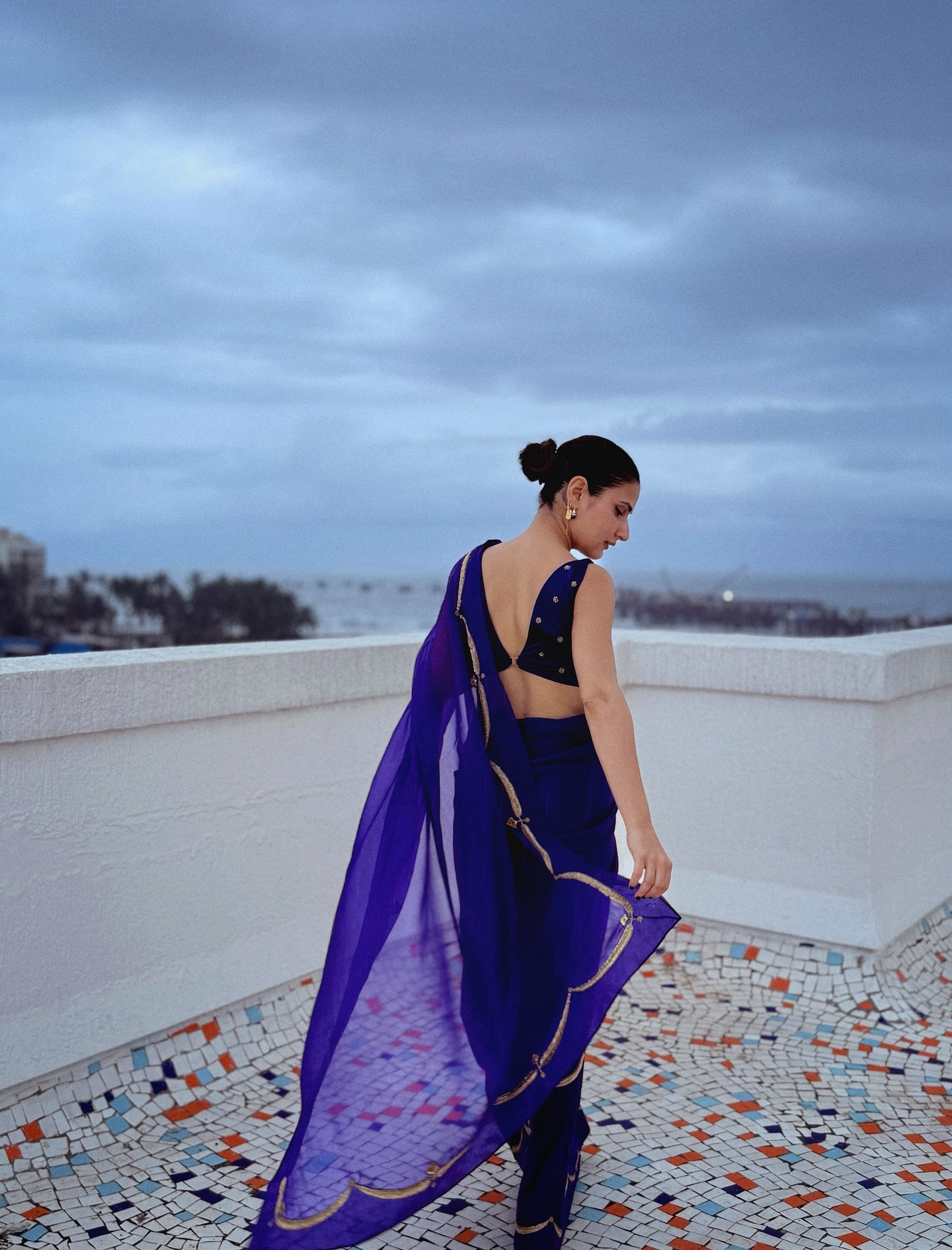 Fatima Sana Shaikh’s Saree Blouse Designs Inspire Modern Ethnic Fashion